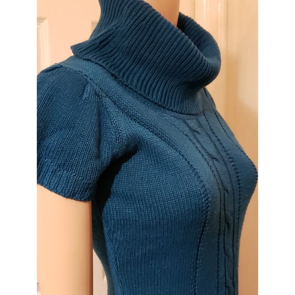 Gold Drama {CABLE KNIT DRESS} - Picture 9 of 9